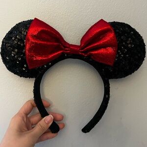 Authentic Minnie Mouse ears - adult size